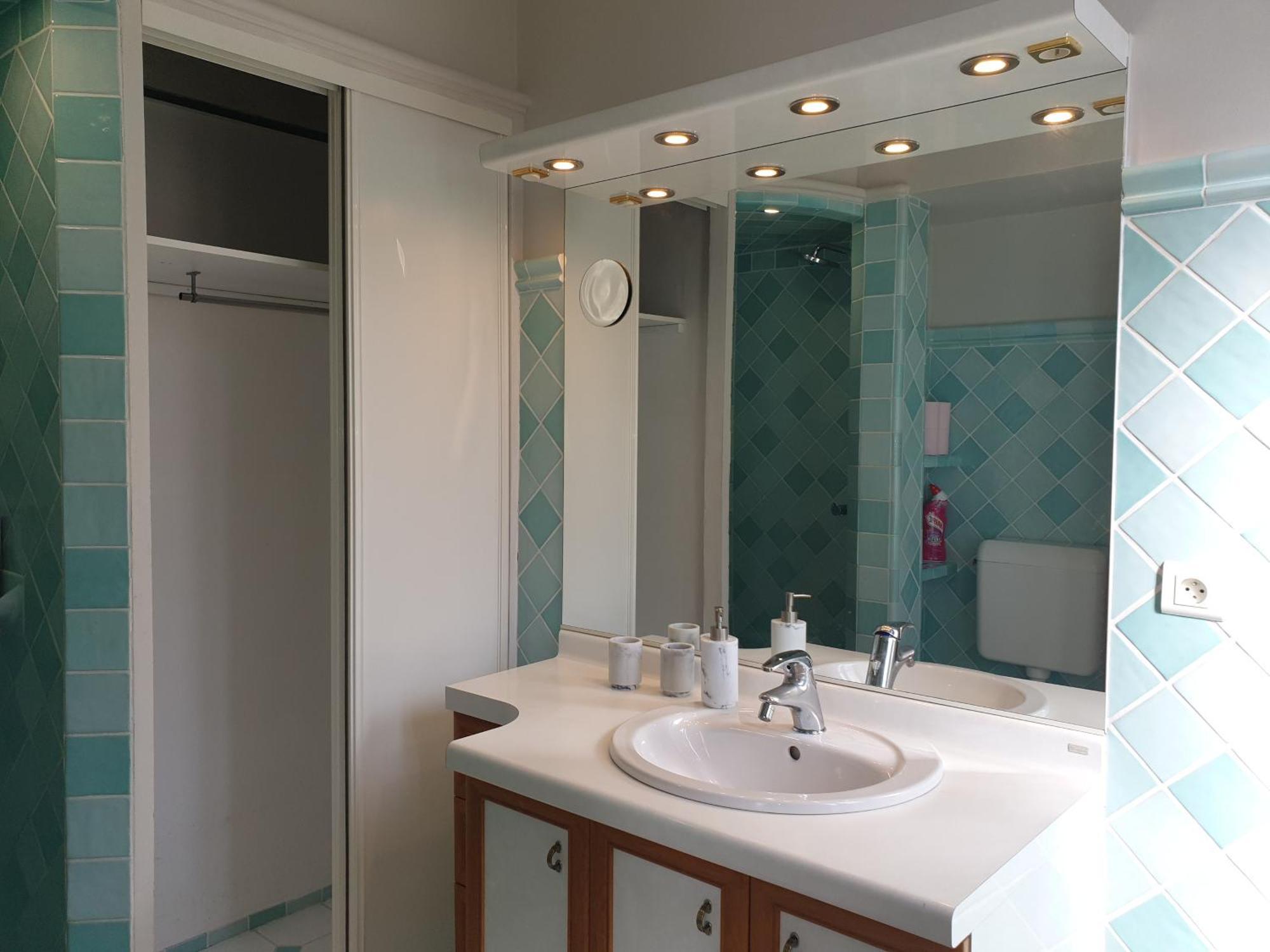 Tres Bel Appartement Avec Piscine *
